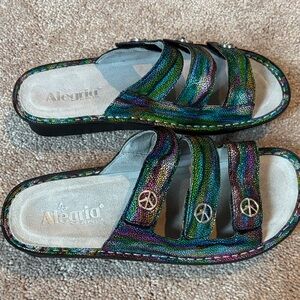 Alegria Women's Vibrant Strappy Sandals